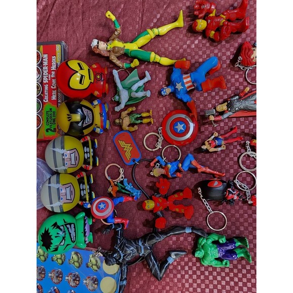 Fun Marvel Bundle Lot Figurine Stan lee Dvd T-Shirt - Picture 6 of 11